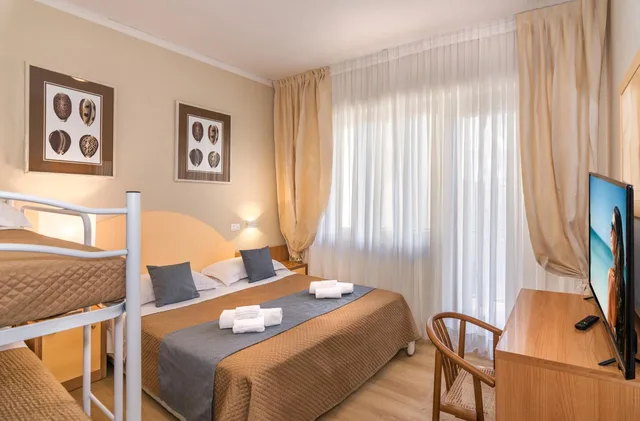 غرفة رباعية بشرفة، Hotel Stella D'italia 3/9