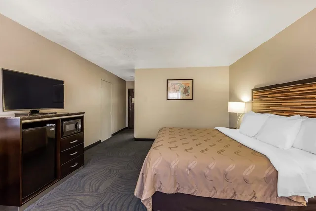 Deluxe, King Bed, Quality Inn Fallbrook I 15 1/5