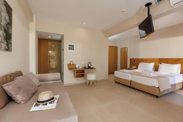 غرفة سوبيريور بسرير مزدوج بإطلالة على الحديقة مع أريكة، Malia Bay Beach Hotel And Bungalows 1/10
