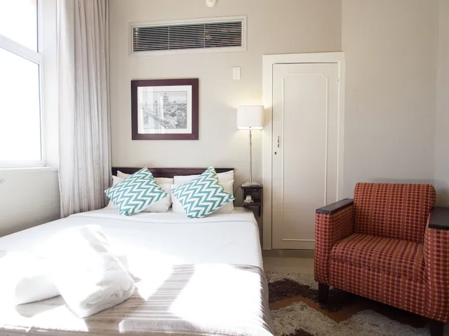 غرفة قياسية بسرير مزدوج، The Albany Hotel 1/5