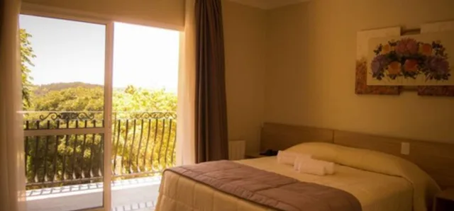 غرفة فاخرة ثلاثية، Sky Serra Hotel 1/3