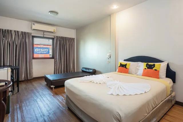 غرفة أساسية ثلاثية بسرير كينج مع أريكة، Bkk39 Airport hotel 3/10