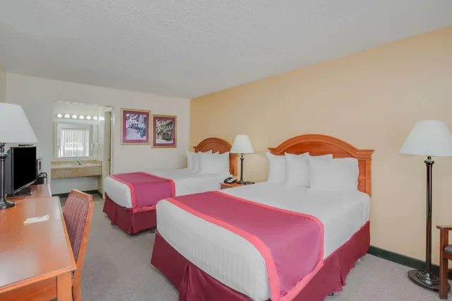 Room, 2 Double Beds, Days Inn by Wyndham Asheville West 2/8