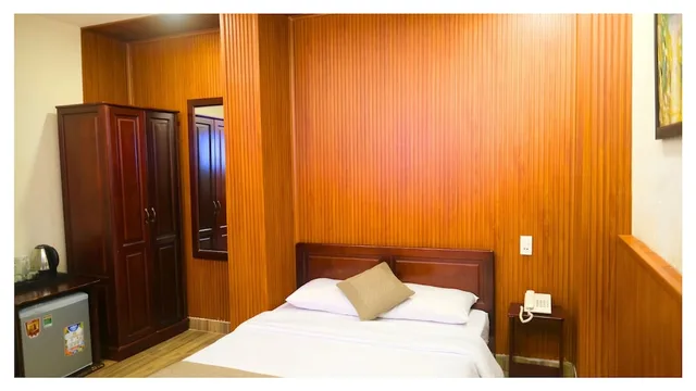 Basement, Queen Bed، Nam Xuan Premium Hotel 2/10