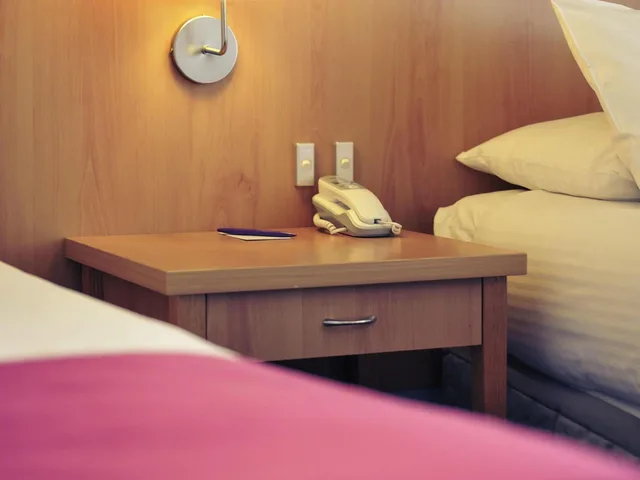 غرفة قياسية ثلاثية بسرير كوين وسرير فردي، Mercure North Melbourne 3/5