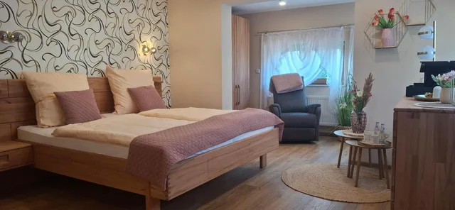 غرفة ديلوكس بسرير مزدوج، Hotel Restaurant Alt Wehlheiden 2/8