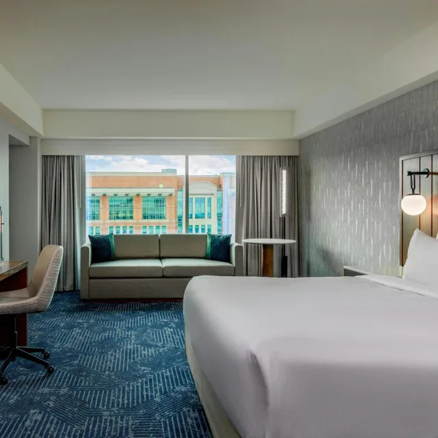Room, King Bed, Harbour View, Club Floor, Accessible، Renaissance Boston Waterfront Hotel 6/10