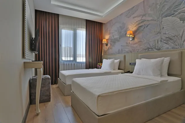 غرفة سوبيريور بسريرين منفصلين بإطلالة على الحديقة، Mesopotamia Garden Hotel 2/6