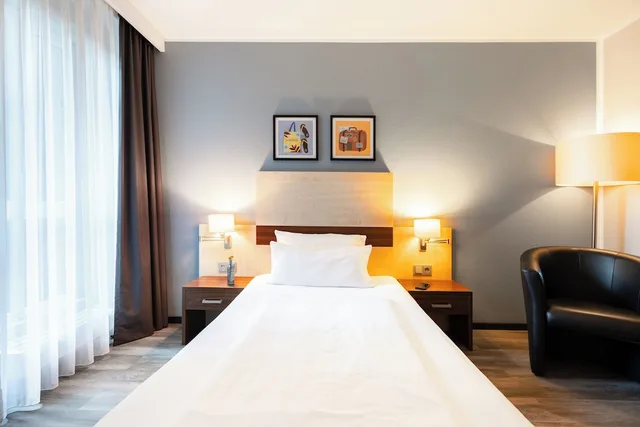 غرفة قياسية بسرير فردي، Hotel Mariella Airport 5/20
