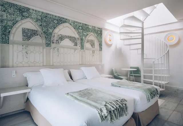 Penthouse, Double Bed, Lateral Side Sea View, Hot Tub، Iberostar Selection Marbella Coral Beach 2/2