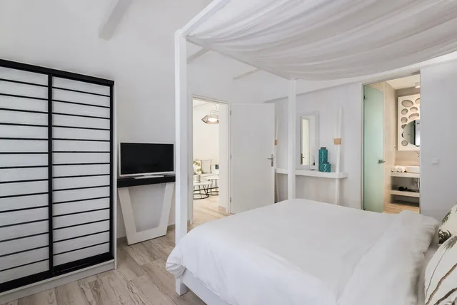 جناح بسرير كينج، Smy Mediterranean White Santorini - Adults Only 1/2