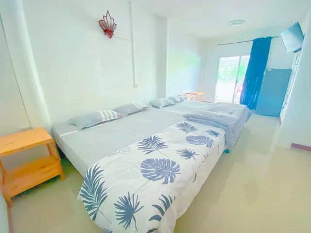 غرفة عائلية بسريرين مزدوجين، Chomlay Restaurant & Room For Rent 1/6