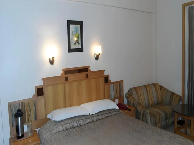 غرفة بسريرين منفصلين، KALYAN RESIDENCY. 2/3