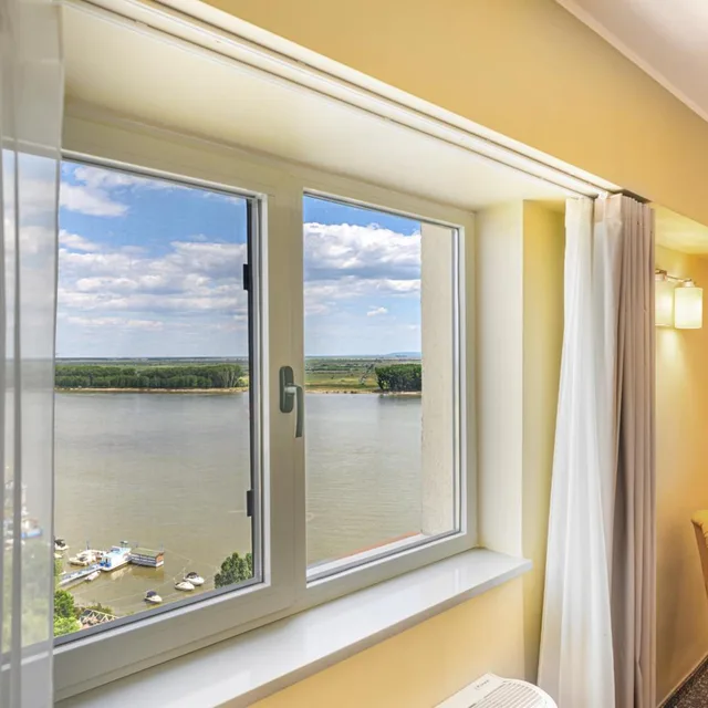 Sky, Suite, River View, Balcony، Vega Hotel 8/8