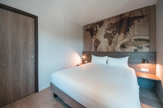 Standard, King Bed, Ibis Styles Hyeres Rooftop & Spa 1/6