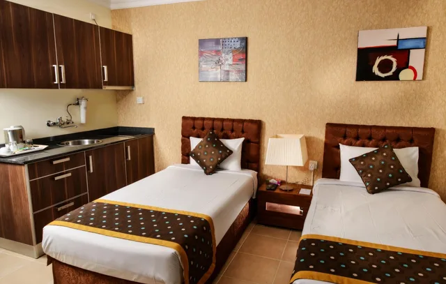 غرفة قياسية بسرير مزدوج أو سريرين منفصلين بإطلالة على البحر، Bravo Royal Hotel Suites 1/5