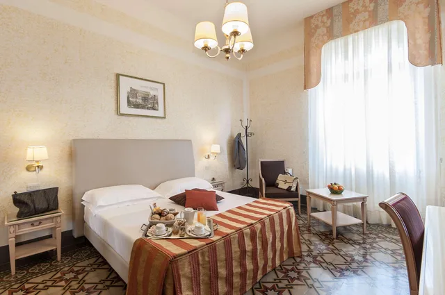 غرفة بسريرين، Grand Hotel Royal Viareggio 1/2