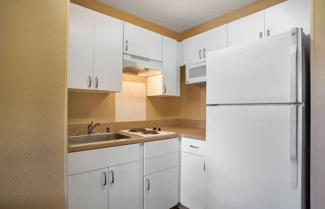 استوديو ديلوكس بسرير كينج مع أريكة، Extended Stay America - Columbia - Columbia Corporate Park 9/9