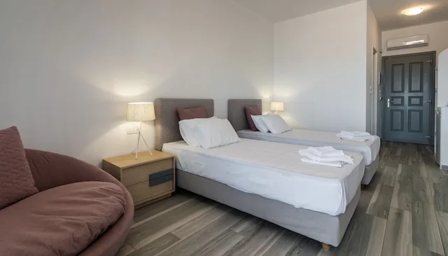 Deluxe, Queen Bed, Sea View, Ground Floor, En Milo 2/6