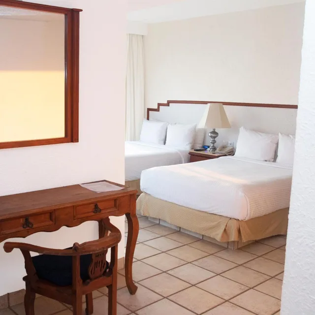 Junior Suite, Emporio Ixtapa 5/10