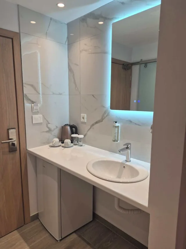 غرفة ثلاثية بثلاثة أسرّة، Poseidon Hotel 4/6