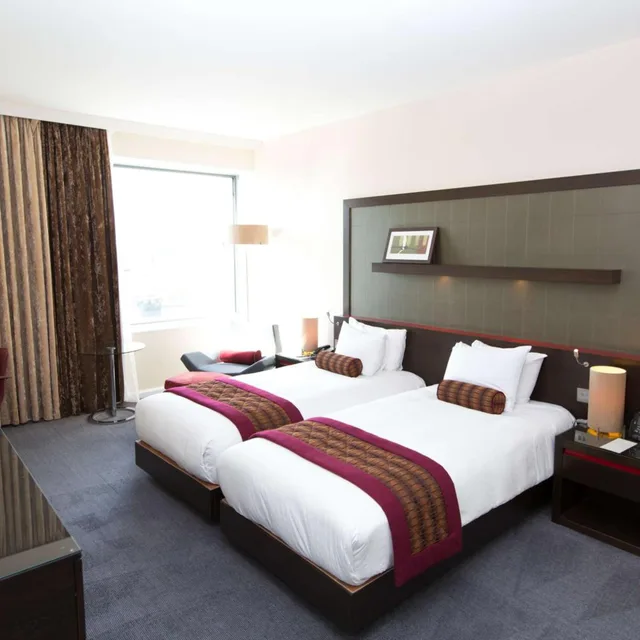 Executive, Single Bed, Hilton London Canary Wharf 2/6