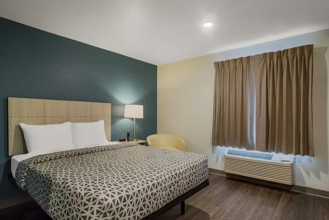 جناح بسرير كوين لذوي الإعاقة، Woodspring Suites Jacksonville Orange Park 1/5