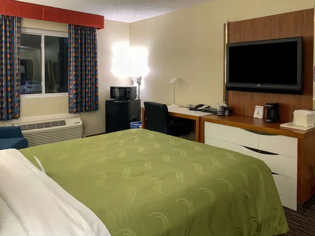 غرفة قياسية بسرير كوين، Quality Inn Near Toms River Corporate Park 7/10