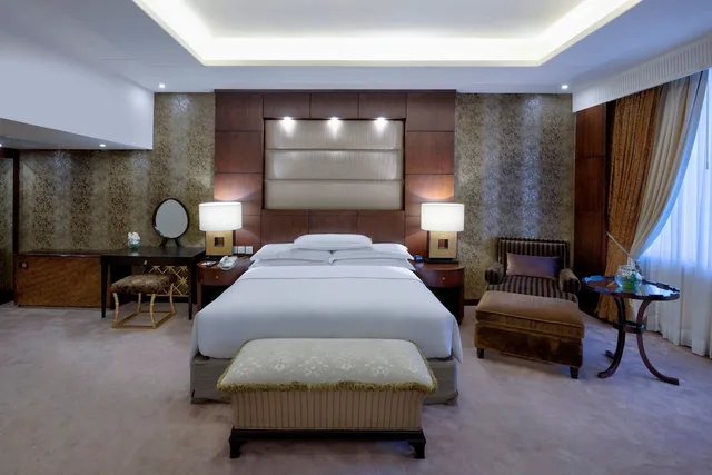 جناح رئاسي بسرير كينج، ISLAMABAD MARRIOTT HOTEL 2/3
