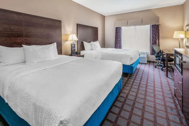 غرفة بسريرين كوين، La Quinta Inn & Suites by Wyndham Bozeman 1/3