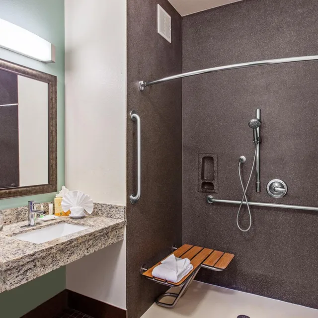 غرفة بسرير كوين لذوي الإعاقة، Staybridge Suites Irvine East/Lake Forest 3/3