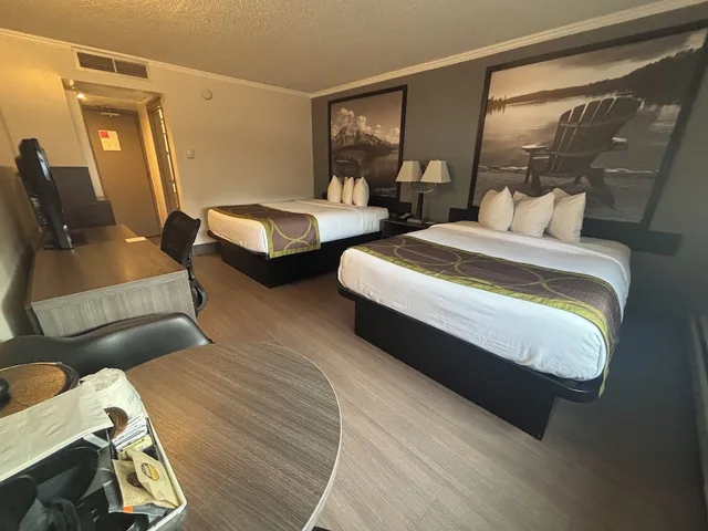 Room, 2 Queen Beds, Super 8 by Wyndham Macleod Trail Calgary 2/5