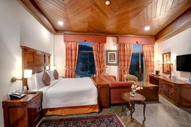 جناح تنفيذي بسرير كينج، Pearl Continental Malam Jabba 1/3