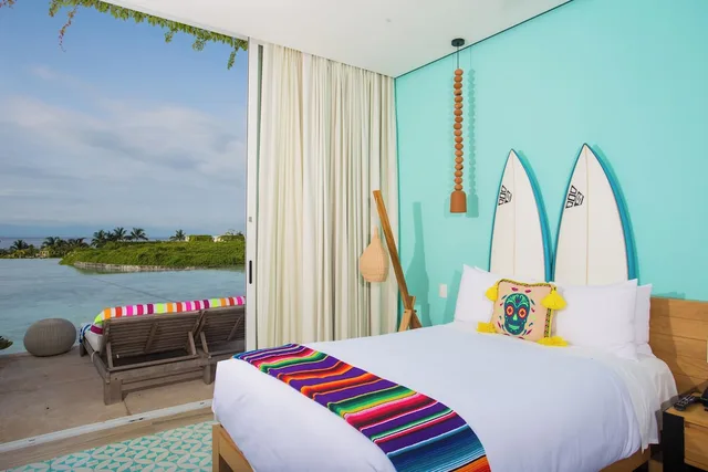 غرفة ديلوكس بسرير كينج بإطلالة على البحيرة، W PUNTA DE MITA 2/6