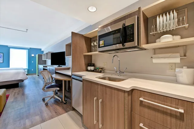 جناح استوديو بسرير كينج، Home2 Suites by Hilton West Palm Beach Airport 4/5