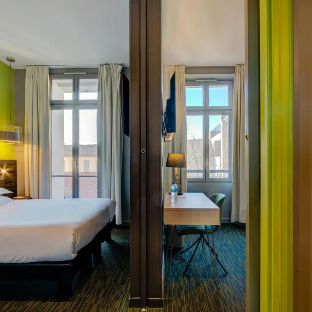 جناح جونيور بشرفة بإطلالة، Alex Hotel 10/10