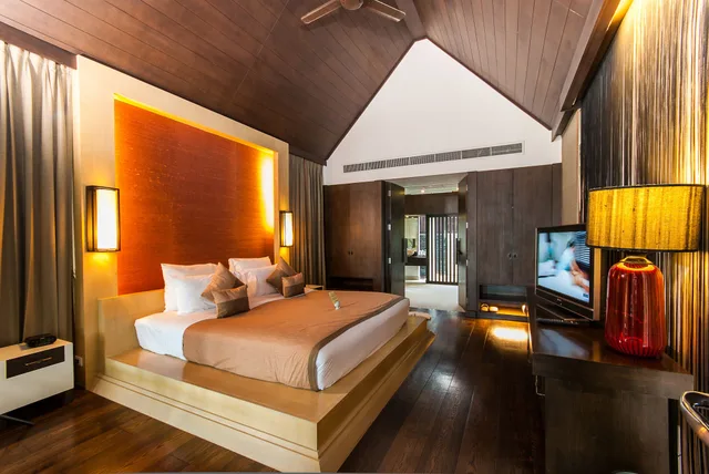 3 Bedrooms, Pool, Sea, Suite, Villa, Twin Beds, 2 King Beds، The Sea Koh Samui Resort & Residences by Tolani 3/9
