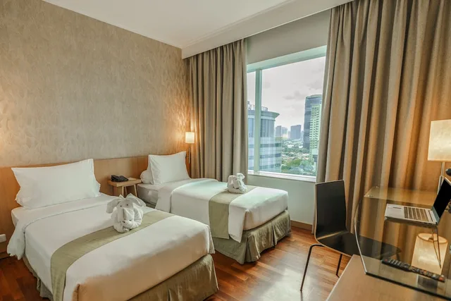 غرفة تنفيذية بسرير كينج، Kimaya Slipi Jakarta by Harris 2/4