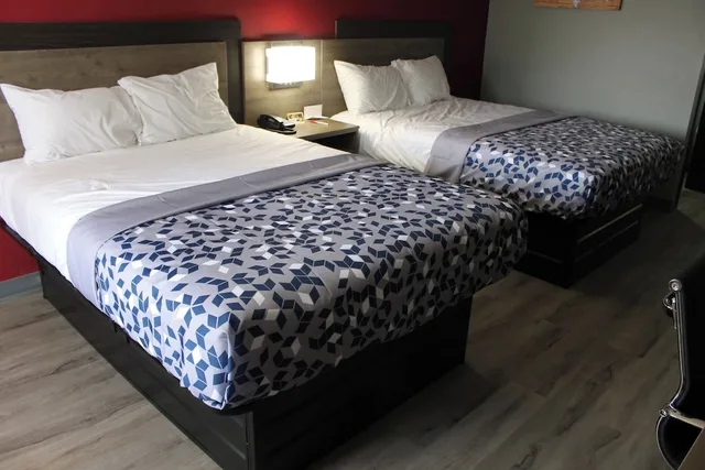 غرفة قياسية بسريرين كوين، Econo Lodge Kennett 2/9