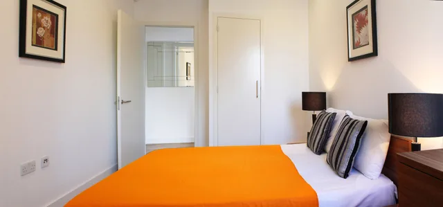 شقة بسريرين مزدوجين بغرفتي نوم مع أريكة، Shoreditch Apartments 3/4