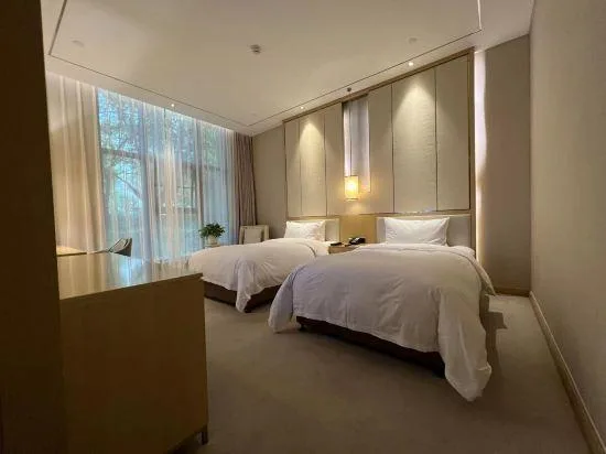 غرفة سوبيريور بسريرين منفصلين، Begonia Hotel 1/1