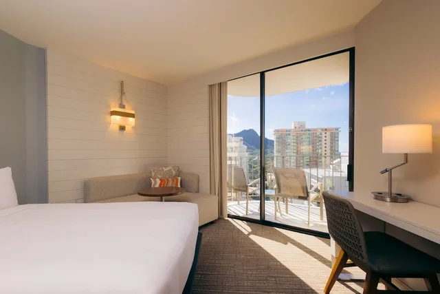 Room, 2 Double Beds, Waikiki View, City View، Waikiki Beach Marriott Resort and Spa 1/5