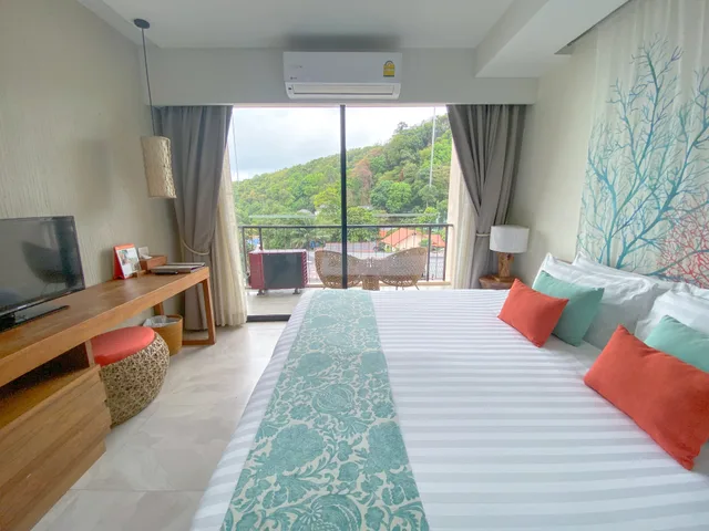 غرفة ديلوكس بشرفة، Bandara Beach Resort, Phuket 12/17