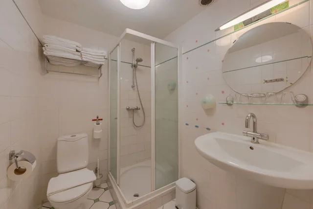 غرفة بسرير مزدوج أو سريرين منفصلين، Hotel Des Arts 7/7