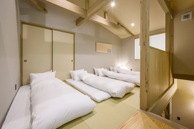 غرفة عائلية بأربعة أسرّة، Hotel Wood Takayama 1/1