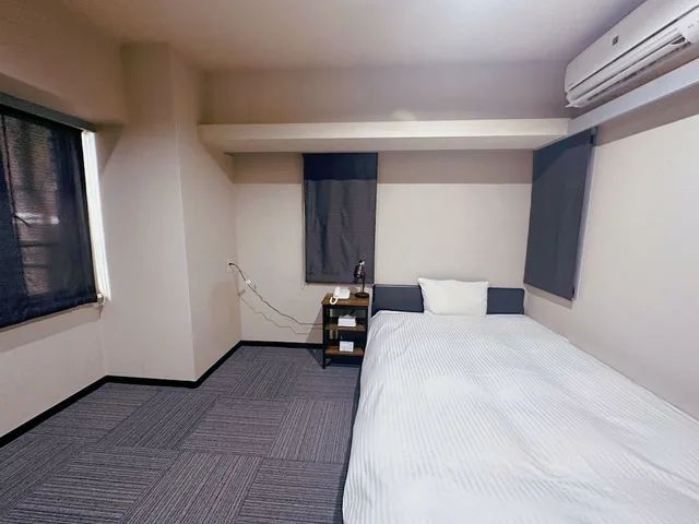 Semi Room, Single, Double Bed, Smoking، Nissei Hotel Fukuoka 6/13