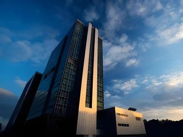 جناح رئاسي، Andersia Hotel and Spa Poznan, a member of Radisson Individuals (ex Ibb Andersia) 1/2