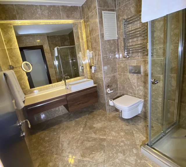 غرفة سوبيريور بسرير مزدوج بإطلالة على الحديقة، Four Doors Hotel 3/3