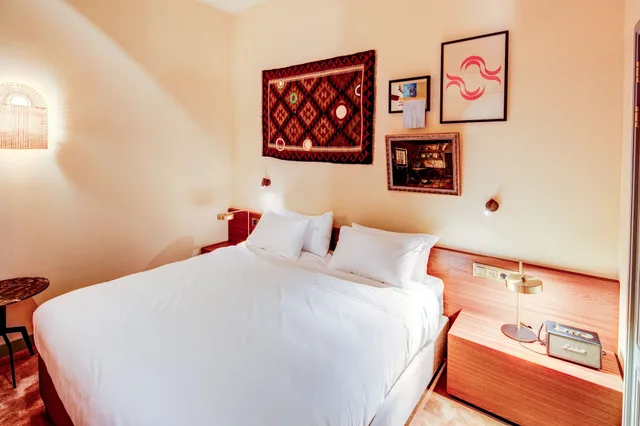 Economy, Double or Twin Bed, No Window، Hotel Mercier 3/10
