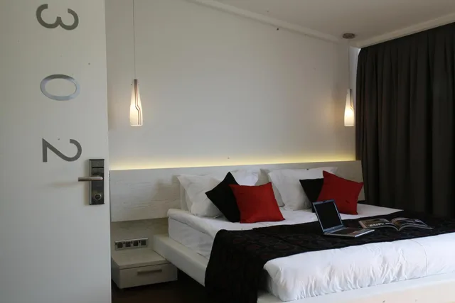 غرفة بسرير مزدوج أو سريرين منفصلين، Hotel Samm Bistro Spa Boutique Class 2/10